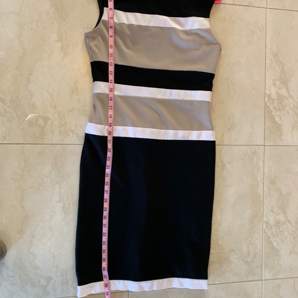 WHBM Color Block Body Con Zippered Back Sleeveless Dress Sz 8 - Picture 5 of 6